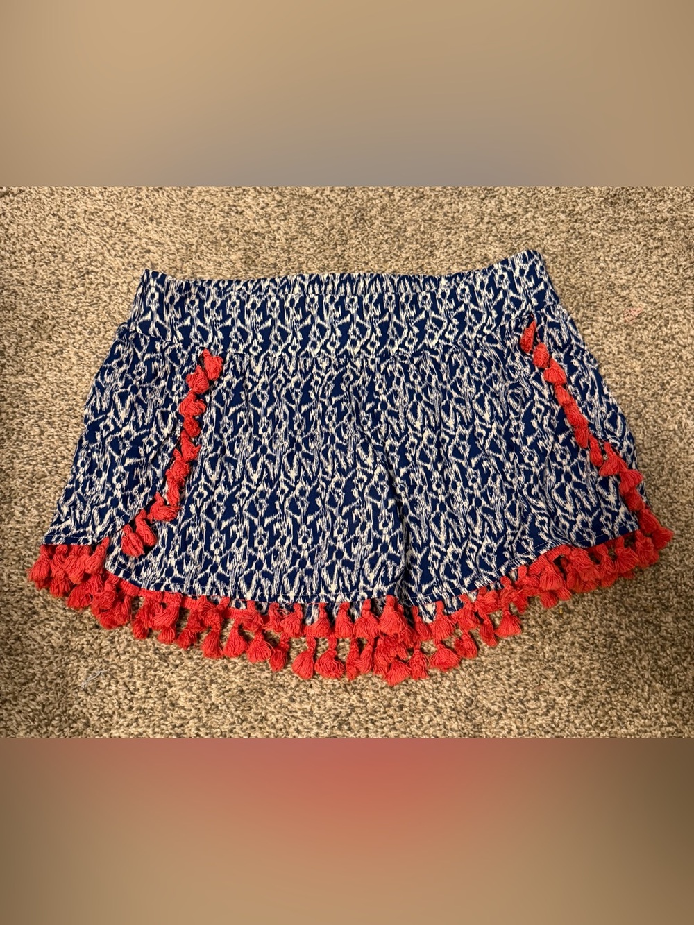 Women’s size L shorts. Thml brand. NWT
